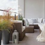 Elevate Your Balcony: A Guide to Creating the Perfect Evening Gathering Space