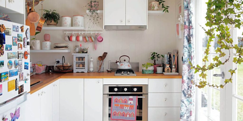 Streamlining Your Culinary Haven: Tips for Organizing Your Kitchen